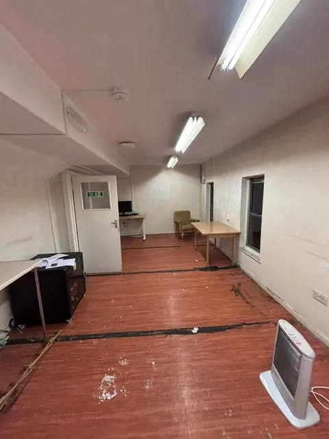 Asbestos artex removal from plasterboard walls in Lower Edmonton
