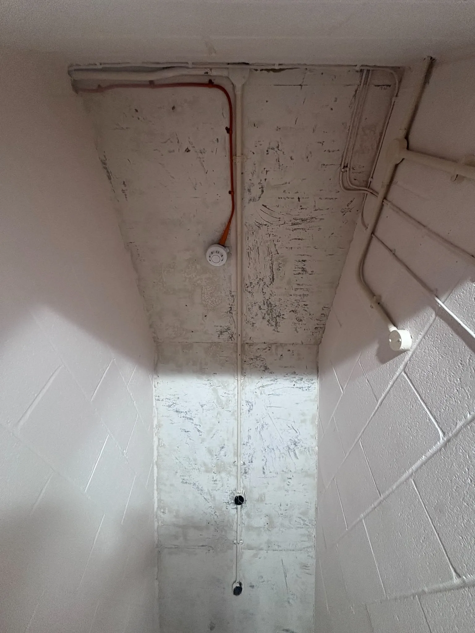 Licensed asbestos gasket removal in a Lower Edmonton commercial property